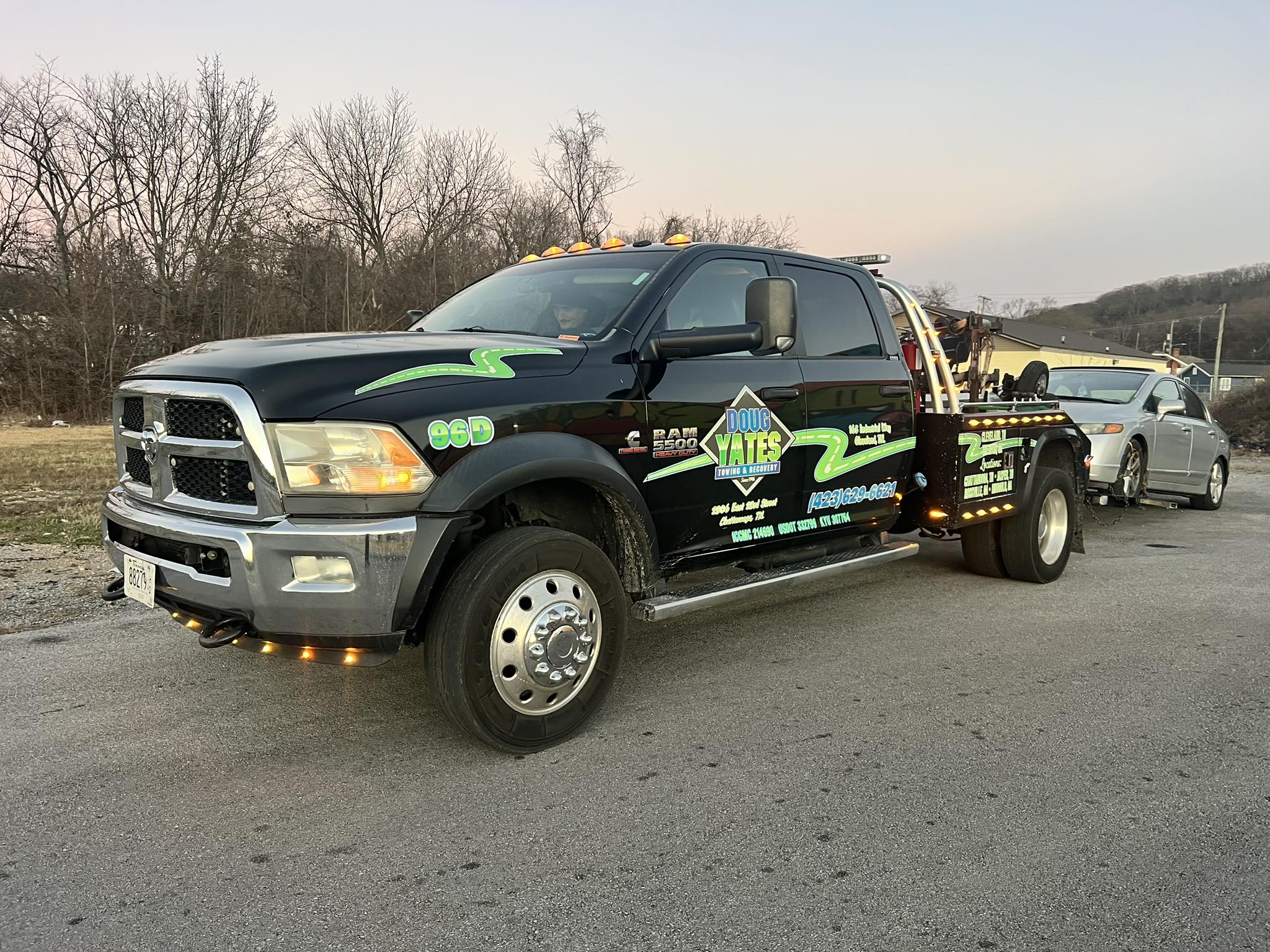 Yates truck towing vehicle | Doug Yates Towing and Recover, car towing near me